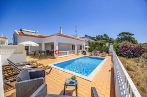 Villa Marrachinho by Villa Plus